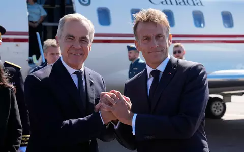 Carney und Macron wollen die Zusammenarbeit ihrer Länder intensivieren. - Foto: Adrian Wyld/The Canadian Press/AP/dpa