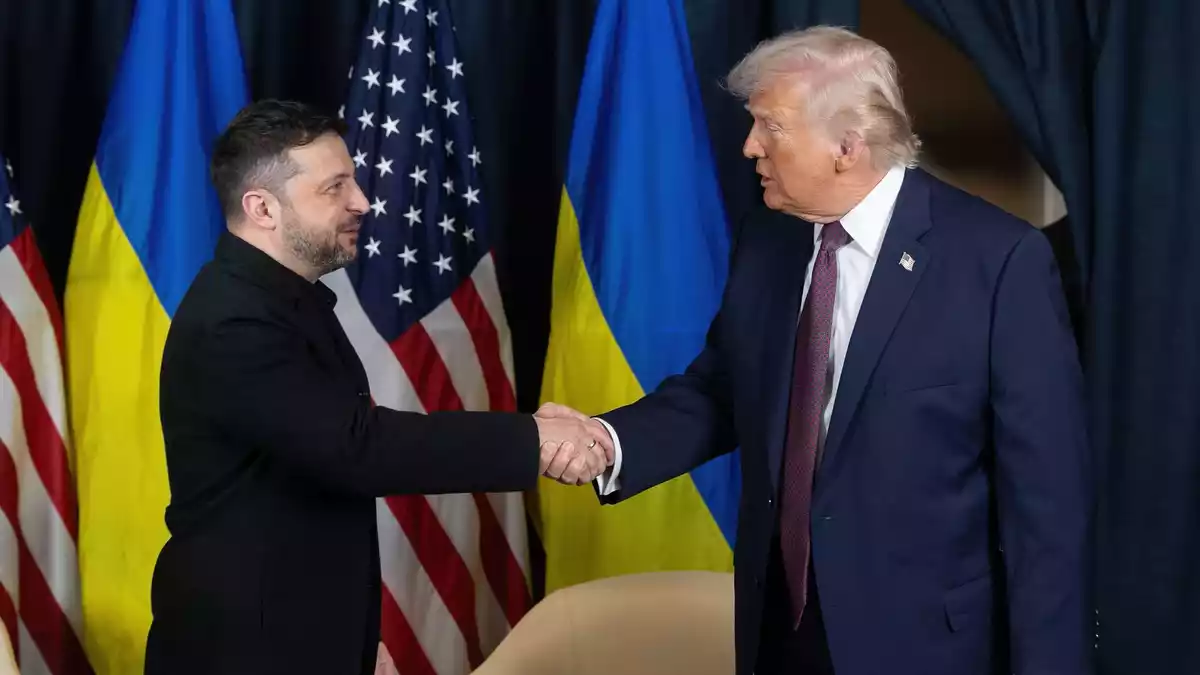 Der ukrainische Präsident Wolodymyr Selenskyj (l.) hat für kommende Woche ein Treffen mit seinem US-Kollegen Donald Trump (r.) angekündigt. (Archivbild) - Bild: Ukraine Presidency/Ukrainian Pre/Planet Pix via ZUMA Press Wire/dpa
