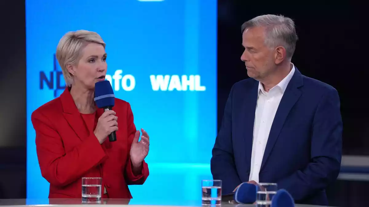 Beide wollen in Schwerin regieren: SPD-Ministerpräsidentin Schwesig und AfD-Kandidat Holm. - Bild: Marcus Brandt/dpa Pool/dpa