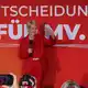 Manuela Schwesig ist Zweitplatzierte, erhebt aber wie die AfD den Regierungsanspruch. - Bild: Bernd Wüstneck/dpa