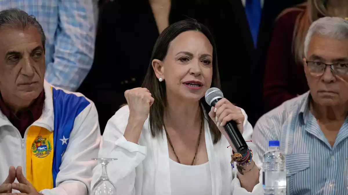 Venezuelas Oppositionsführerin Maria Corina Machado will möglichst bald in ihr Heimatland zurückkehren. (Archivbild) - Bild: Matias Delacroix/AP/dpa