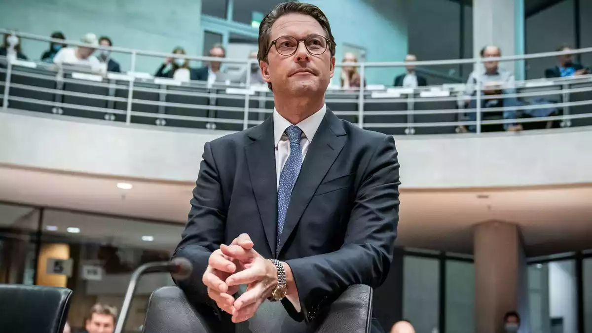 Vor dem Landgericht Berlin beginnt der Prozess gegen den ehemaligen Bundesverkehrsminister Andreas Scheuer. (Archivbild)  - Bild: Michael Kappeler/dpa