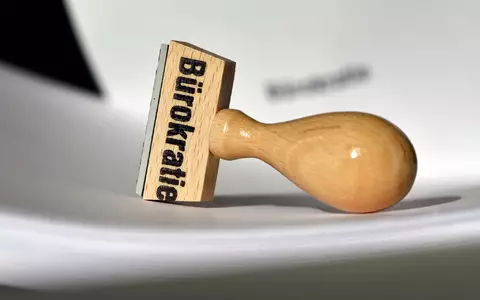 Bürokratie ist das Schreckgespenst der deutschen Wirtschaft - noch vor Energie- und Arbeitskosten. (Symbolbild) - Foto: Ralf Hirschberger/dpa-Zentralbild/dpa