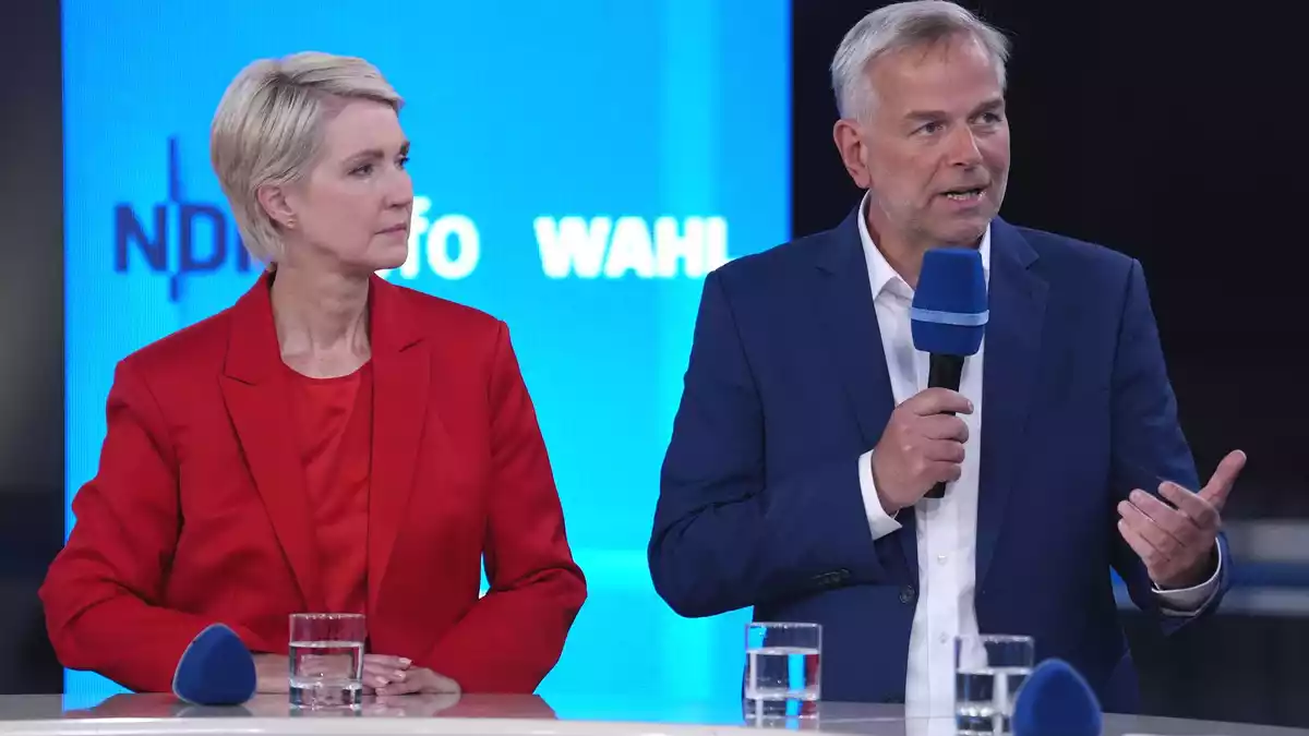 Ministerpräsidentin Schwesig will in MV regieren - AfD-Ministerpräsidentenkandidat Holm auch.  - Bild: Marcus Brandt/dpa Pool/dpa
