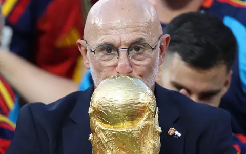 Der Erfolgscoach Spaniens hat einen neuen Vertrag unterschrieben. (Archivbild) - Foto: Li Ming/XinHua/dpa