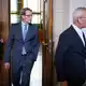 Ex-Minister Andreas Scheuer (CSU) beim Verlassen des Gerichtssaals mit seinem Rechtsanwalt Daniel Krause (r).  - Bild: Bernd von Jutrczenka/dpa