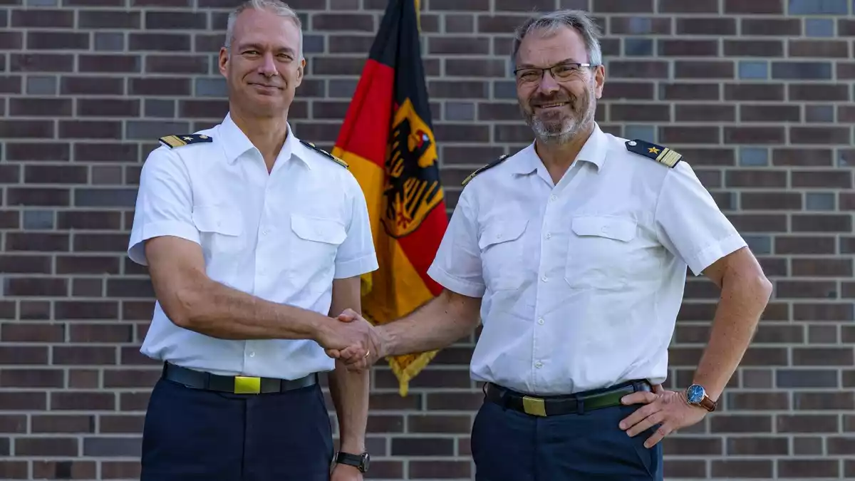Kommandoübergabe beim Marineunterstützungskommando: Auftakt für das neue Waffensystemkommando Marine - Bild: presseportal.de