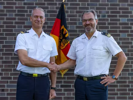 Kommandoübergabe beim Marineunterstützungskommando: Auftakt für das neue Waffensystemkommando Marine - Foto: presseportal.de