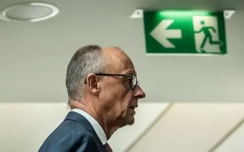 Der Kanzler steht schon seit Wochen unter Druck - und die Wahlergebnisse in Berlin und Mecklenburg-Vorpommern machen die Lage nicht einfacher. - Foto: Michael Kappeler/dpa
