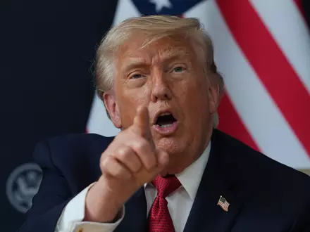 Der US-Präsident drohte mehrfach mit der Annexion Grönlands. (Archivbild) - Foto: Julia Demaree Nikhinson/AP/dpa