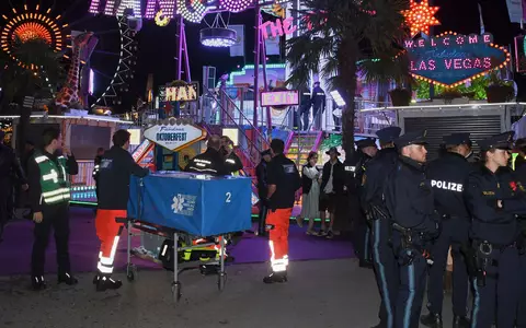 Ein Kriseninterventionsteam musste Augenzeugen des Unfalls betreuen. - Foto: Felix Hörhager/dpa