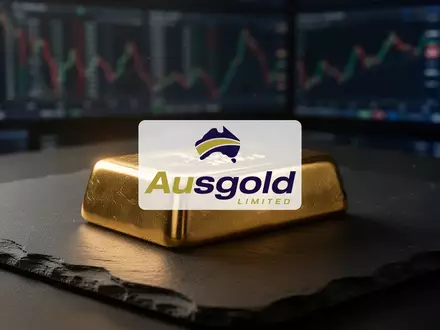 Goldbarren auf einem dunklen, strukturierten Untergrund mit stimmungsvoller Beleuchtung. - Foto: über boerse-global.de