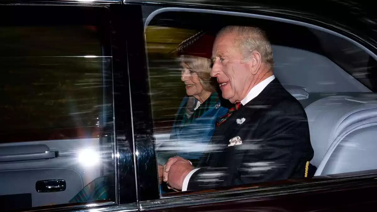 Glaubt man seinem früheren Schwager, wartete König Charles III. schon seit langer Zeit ungeduldig auf den Thron. (Archivbild) - Bild: Aaron Chown/PA Wire/dpa