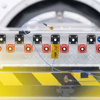 Die deutsche Elektroindustrie hat ihre Ausfuhren erneut gesteigert. (Symbolbild) - Foto: Sebastian Gollnow/dpa