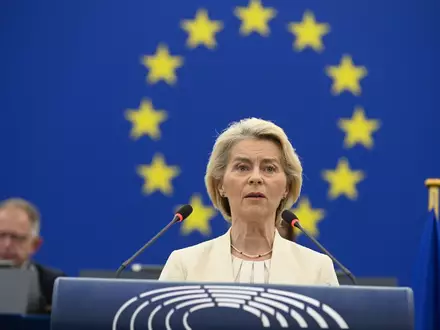 Die Präsidentin der Europäischen Kommission, Ursula von der Leyen, gratulierte dem Handelskommissar zum verhandelten Abkommen. (Archivbild) - Foto: Pascal Bastien/AP/dpa