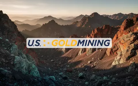 Abstrakte Darstellung einer rauen, goldhaltigen Berglandschaft in der goldenen Stunde. - Foto: über boerse-global.de