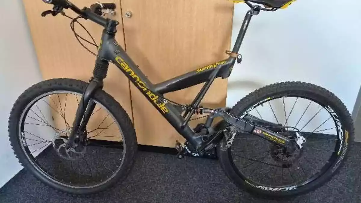 POL-LG: ++ illegaler Handel mit Cannabis - Polizei durchsucht Wohnungen von 23-Jährigen ++ Altmetalldiebe drohen Mitarbeiter - mit Radlader den Weg blockiert ++ Mountainbike bei Fahrraddieb sichergestellt - Bild: presseportal.de