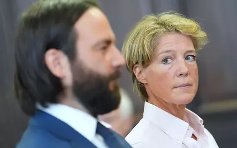 Christina Block bestreitet die Vorwürfe der Anklage. - Foto: Marcus Brandt/dpa Pool/dpa