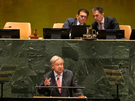 UN-Generalsekretär António Guterres bei seiner letzten großen Rede in einer Generaldebatte der UN-Vollversammlung in New York. - Foto: Seth Wenig/AP/dpa