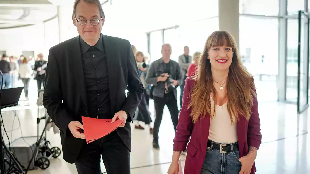 Die Linken-Fraktionsspitze dringt bei Kocak auf «vollumfängliche Transparenz».  - Bild: Kay Nietfeld/dpa