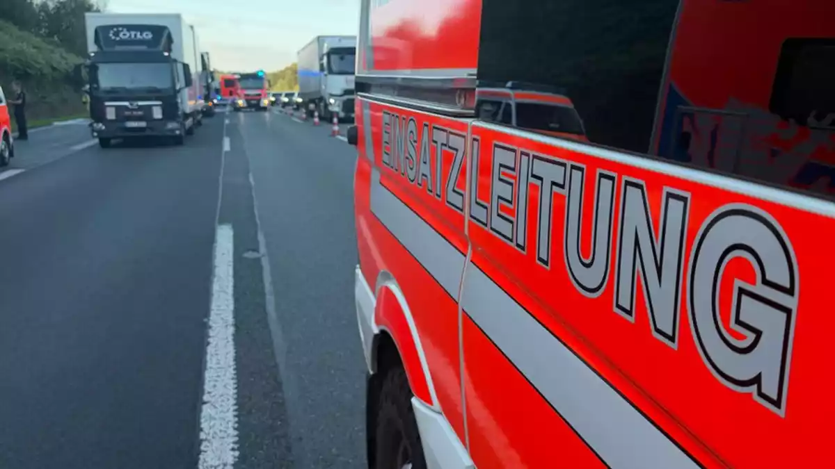 FW-RS: Schwerer VU auf der BAB FR Köln - Bild: presseportal.de