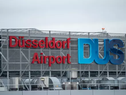 Die Eurowings-Maschine musste kurz nach dem Start eine Sicherheitslandung hinlegen.  - Foto: Christophe Gateau/dpa/dpa-tmn