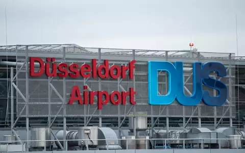 Die Eurowings-Maschine musste kurz nach dem Start eine Sicherheitslandung hinlegen.  - Foto: Christophe Gateau/dpa/dpa-tmn