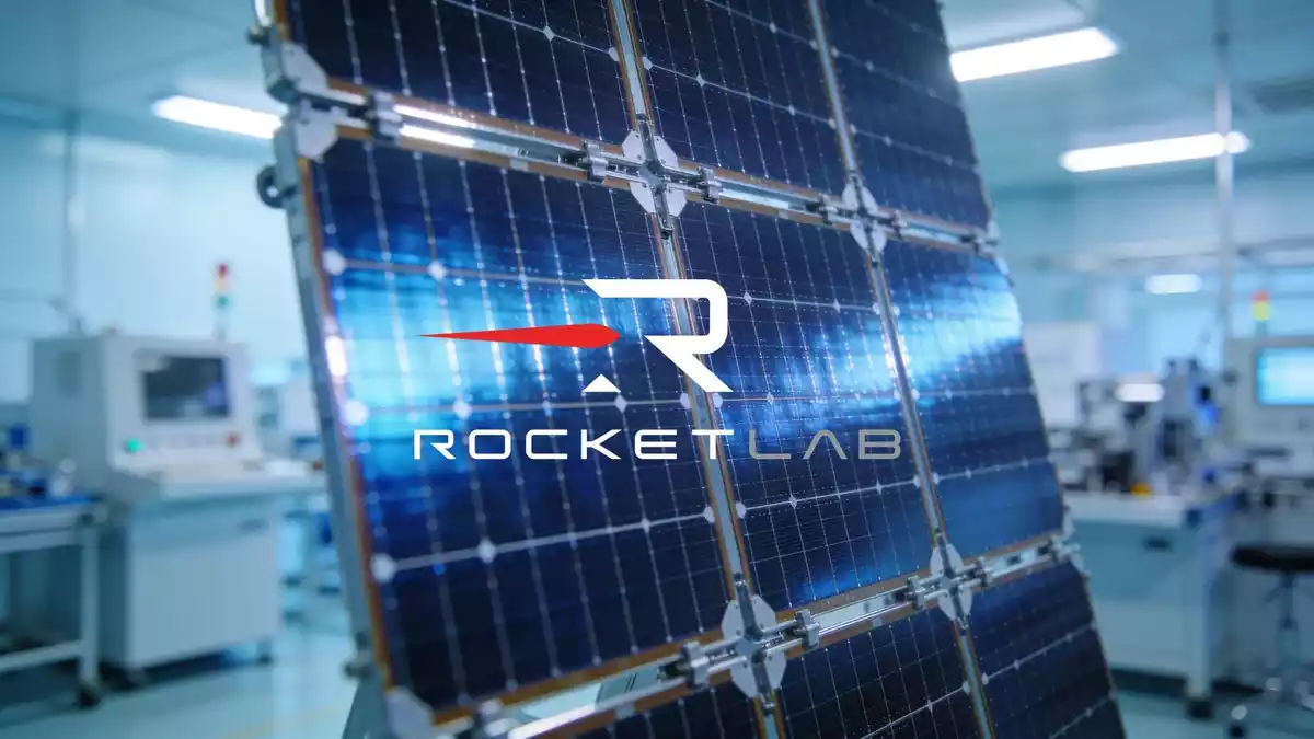 Rocket Lab: 17 Starts, neue Solarzellen und Iridium-Übernahme