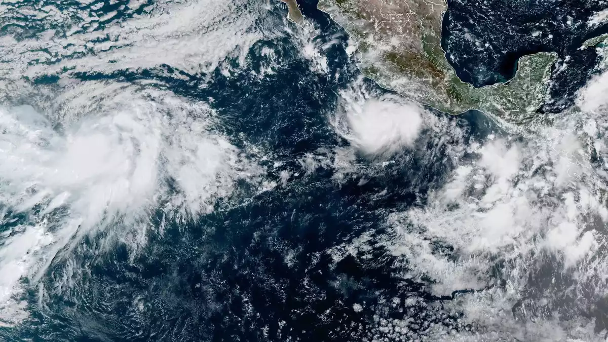 «Polo» hat schnell die höchste Hurrikan-Stufe 5 erreicht. - Bild: Uncredited/NOAA/AP/dpa