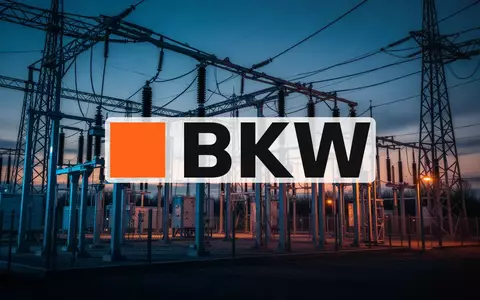 Moderne elektrische Umspannstation in der Dämmerung als Symbol für den Energiesektor unter Marktdruck. - Foto: über boerse-global.de