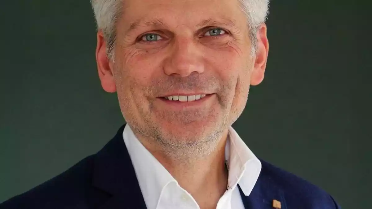 Effizienz ist keine Vision: Warum KI in deutschen Unternehmen ankommt, aber nicht transformiert - Bild: presseportal.de