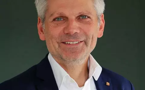 Effizienz ist keine Vision: Warum KI in deutschen Unternehmen ankommt, aber nicht transformiert - Foto: presseportal.de