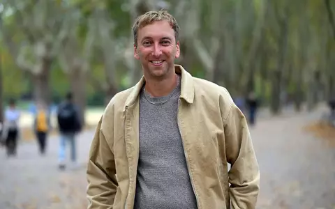 Torge Oelrich erreicht mit seinen YouTube-Sketchen heute rund vier Millionen Follower. - Foto: Federico Gambarini/dpa