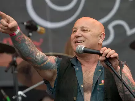 Angry Anderson von der Band Rose Tattoo war eine australische Rock-Ikone. (Archivbild) - Foto: picture-alliance/ dpa