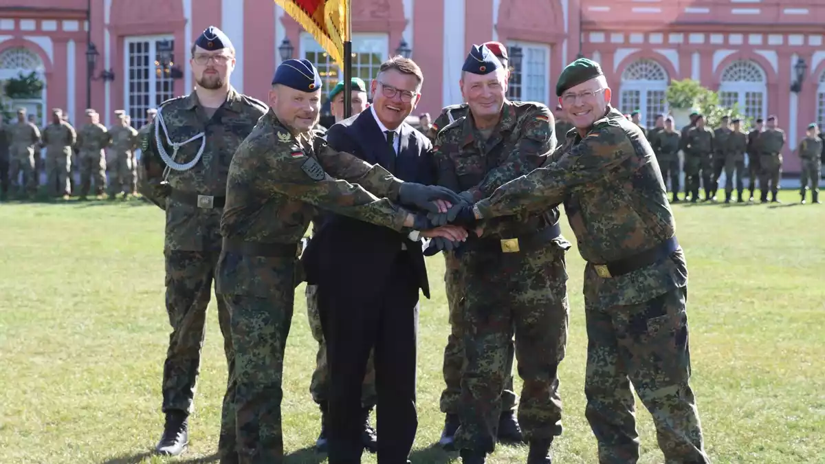 Führungswechsel im Landeskommando Hessen - Bild: presseportal.de