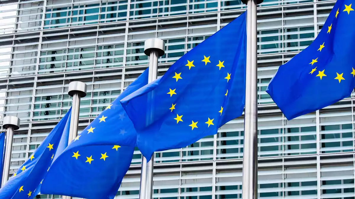 Wer ausgewählt wird, kann ab dem 1. März 2027 bis zu 30 Tage lang Europa erkunden. (Symbolbild) - Bild: Alicia Windzio/dpa