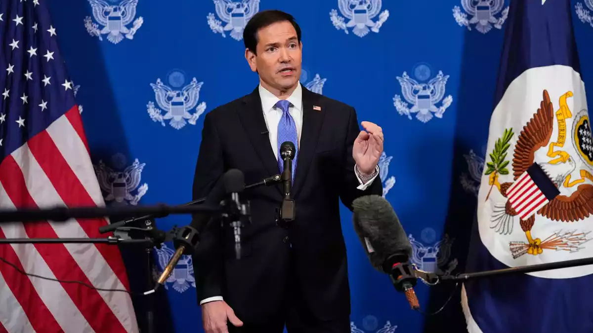 Die USA haben den russischen Präsidenten Wladimir Putin zum G20-Gipfel im Dezember in Miami eingeladen - sagt US-Außenminister Marco Rubio.  - Bild: Yuki Iwamura/AP/dpa