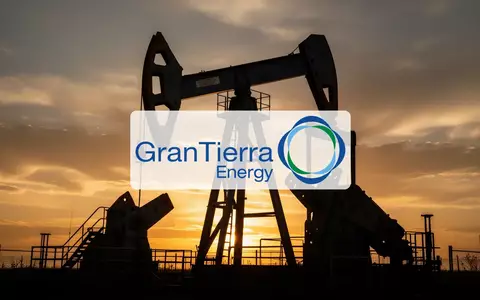 Abstrakte Darstellung einer Ölförderanlage vor einem dramatischen Sonnenuntergang, symbolisch für die Energiebranche. - Foto: über boerse-global.de
