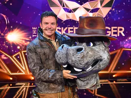 Sänger und Trompeter Stefan Mross ist in der neuen Staffel der ProSieben-Show «The Masked Singer» demaskiert worden.  - Foto: Willi Weber/Joyn/dpa
