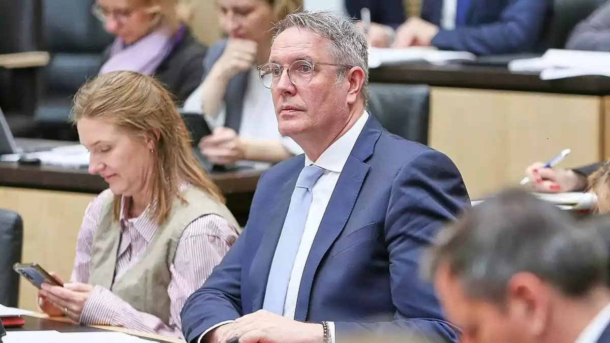 Schweitzer: Union muss Hängepartie um Kanzler beenden