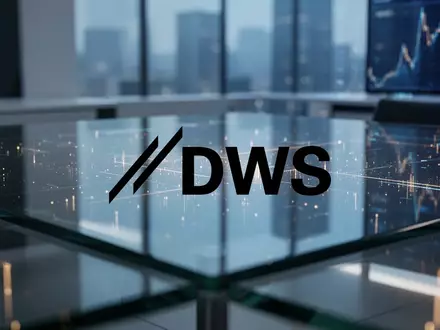 Abstrakte Darstellung moderner Finanztechnologie mit digitalen Lichtreflexen auf einer glatten Oberfläche. - Foto: über boerse-global.de