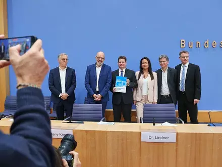 Gemeinschaftsdiagnose der Wirtschaftsforschungsinstitute Herbst 2026 am 24.09.2026 - Foto: via dts Nachrichtenagentur