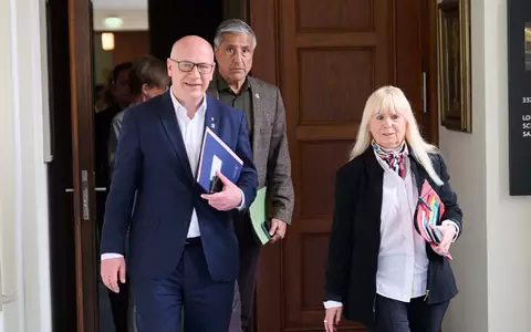 Wegner (l), Niroomand (M) und Spranger hatten die Bewerbung vorangetrieben. (Archivbild) - Foto: Annette Riedl/dpa
