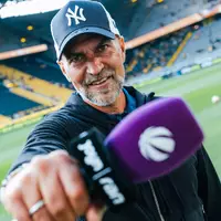 Markus Babbel ran Fußball - Foto: Joyn/Hendrik Deckers, presseportal.de