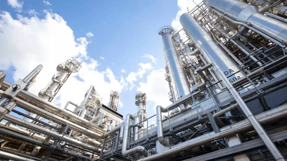 Wie die europäische Chemieindustrie ihre Zukunft durch Spezialisierung, Innovation und starke Industriestandorte sichern kann - Bild: presseportal.de