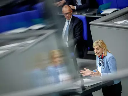 Die Verantwortung für den Bundesnachrichtendienst (BND) liegt im Bundeskanzleramt, die Aufsicht über das Bundesamt für den Verfassungsschutz hat das Bundesinnenministerium. - Foto: Kay Nietfeld/dpa