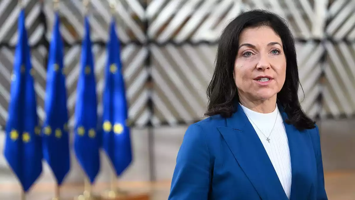 Katherina Reiche wirbt für «Made with Europe».  - Bild: Jennifer Brückner/dpa