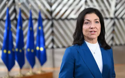 Katherina Reiche wirbt für «Made with Europe».  - Foto: Jennifer Brückner/dpa