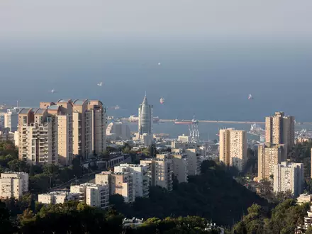Der Hafen von Haifa. (Symbolbild) - Foto: Gil Cohen Magen/XinHua/dpa