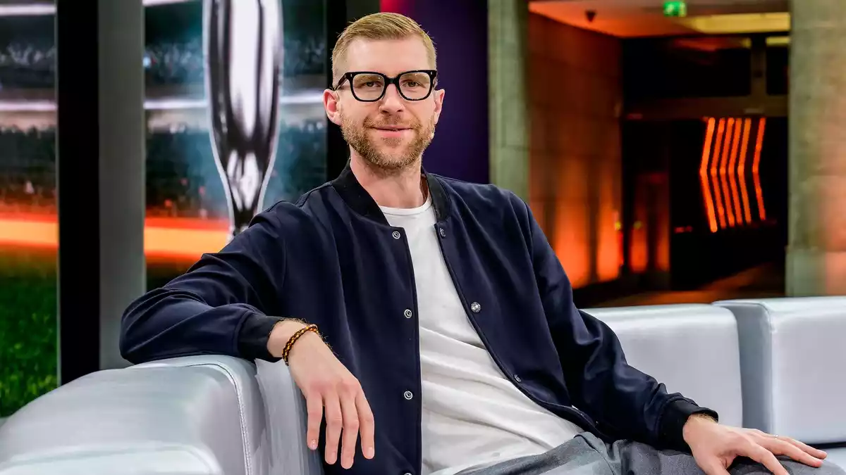 ZDFsportstudio live überträgt drittes Länderspiel der DFB-Elf / Abschied für ZDF-Fußball-Experte Per Mertesacker - Bild: presseportal.de